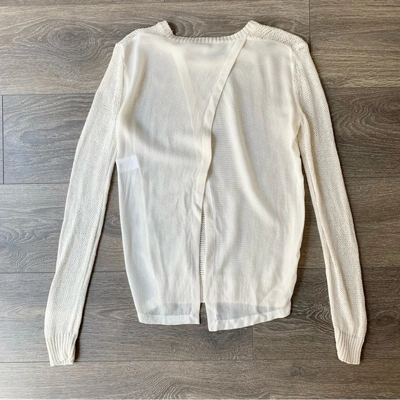 Aritzia Babaton Sweater Knit Silk Split Open Back Cream Long sleeve Size XS - Picture 9 of 12